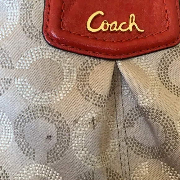 Coach crossbody - Picture 3 of 4